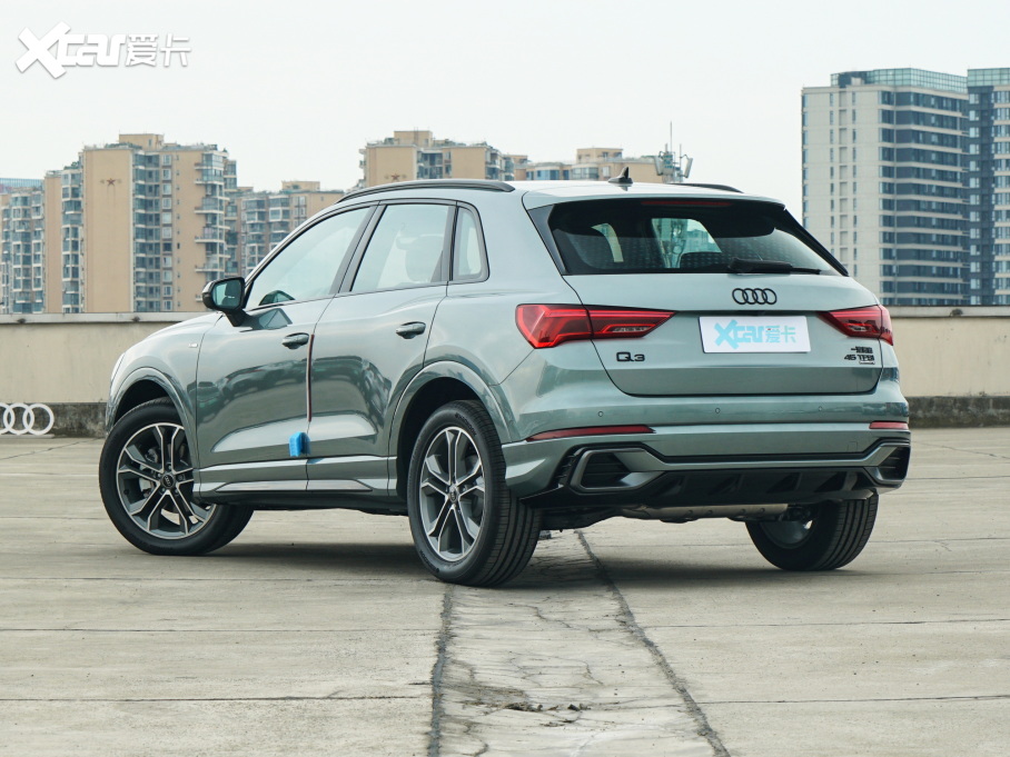 2024µQ3 45 TFSI quattro ʱж