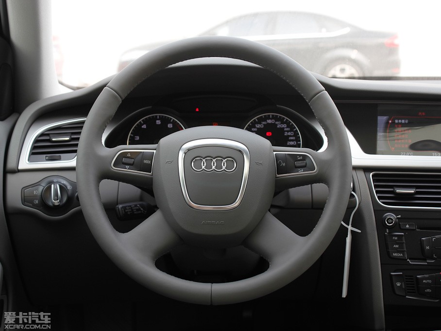 2012µA4L 2.0TFSI CVT׼