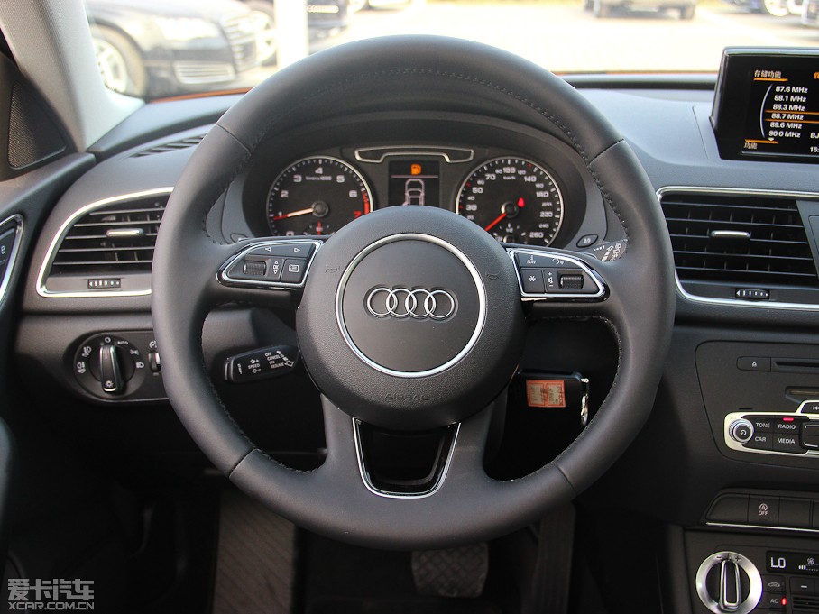 2013µQ3 35 TFSI 