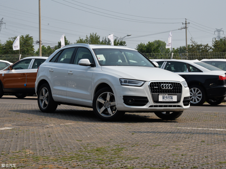 2015µQ3 35 TFSI quattro 300