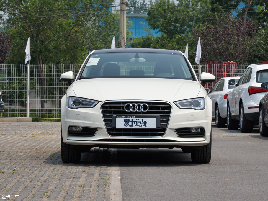 2015µA3 Limousine 35 TFSI 300