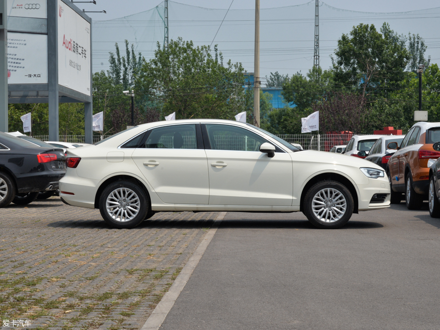 2015µA3 Limousine 35 TFSI 300