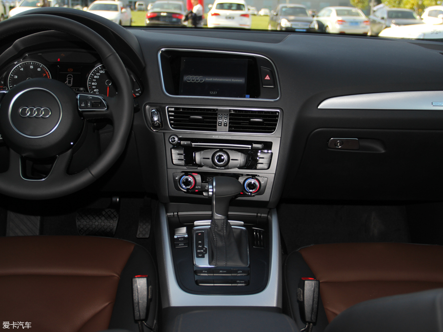 2016款奥迪q5 40 tfsi 技术型