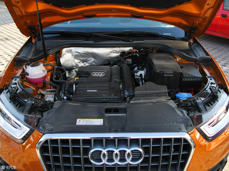 2016µQ3 30 TFSI  ذ