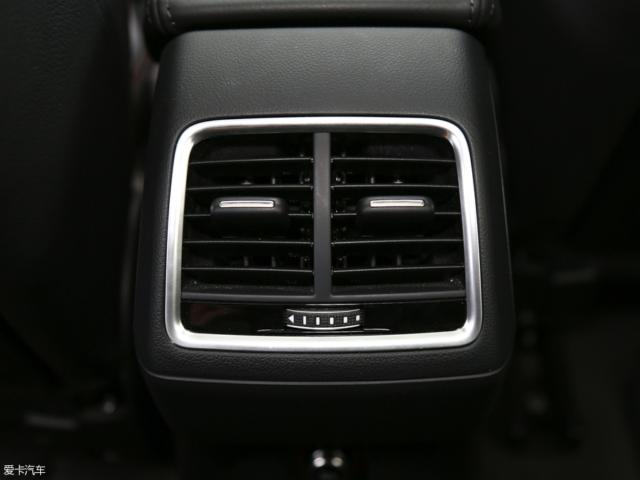 2016µQ3 40 TFSI ˶