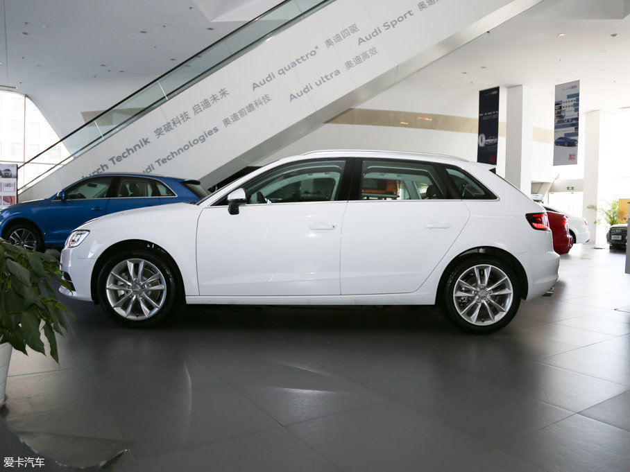 2016款奥迪a3两厢40 tfsi风尚型
