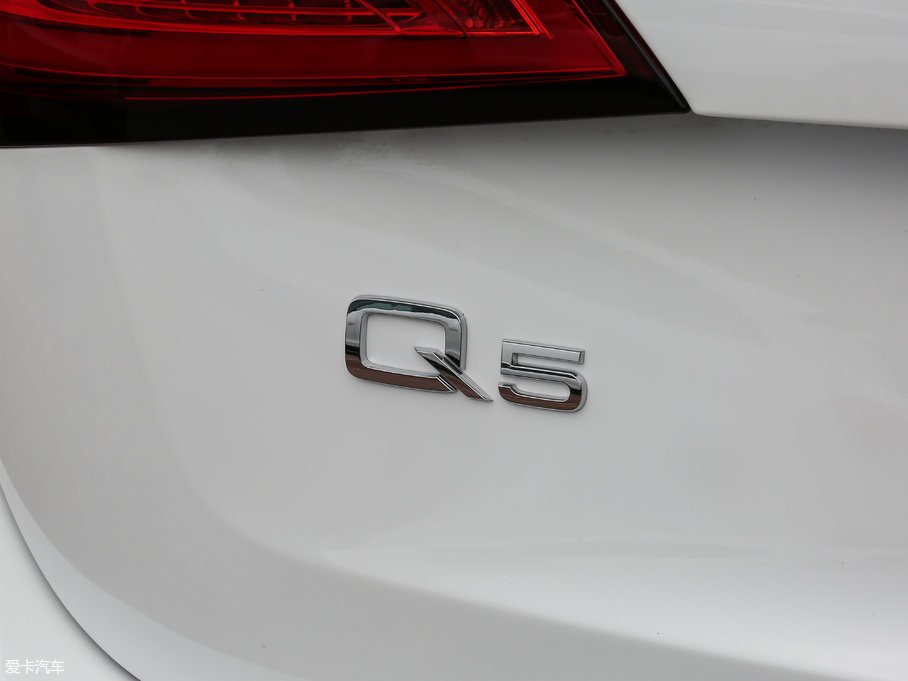 2017µQ5 Plus 40 TFSI 