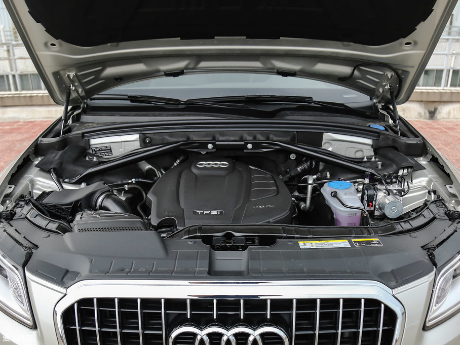 2017µQ5 Plus 40 TFSI 