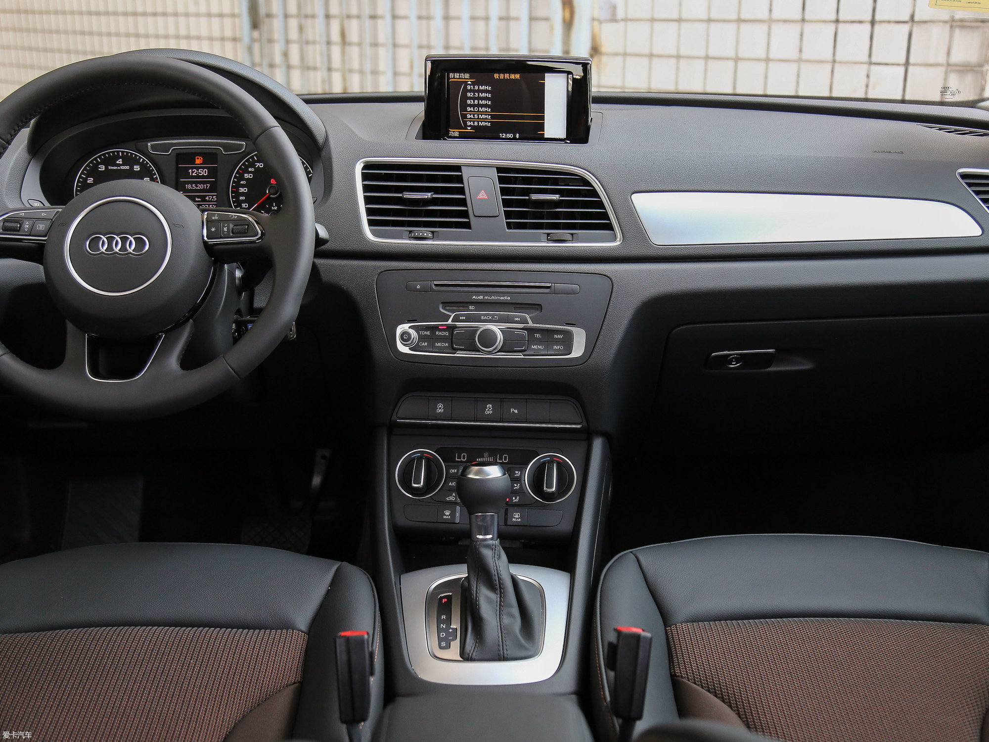 【2017款奥迪q330 tfsi 时尚型_中控区_331/1669张图片】_汽车图片