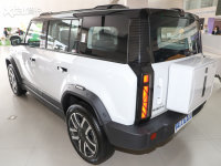iCAR 03