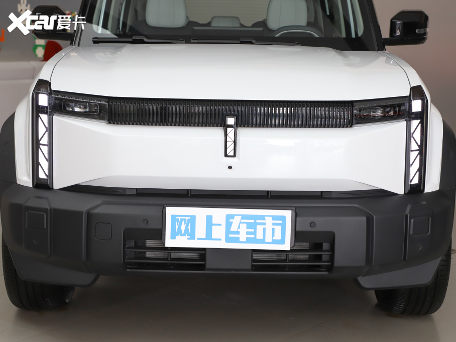 iCAR 03