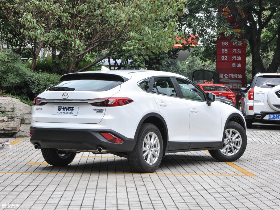 2018ԴCX-4 2.0L ԶƷλ