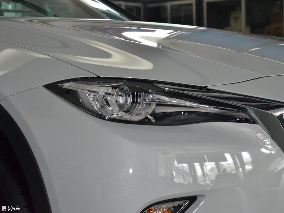 2018ԴCX-4 2.0L ԶƷλ