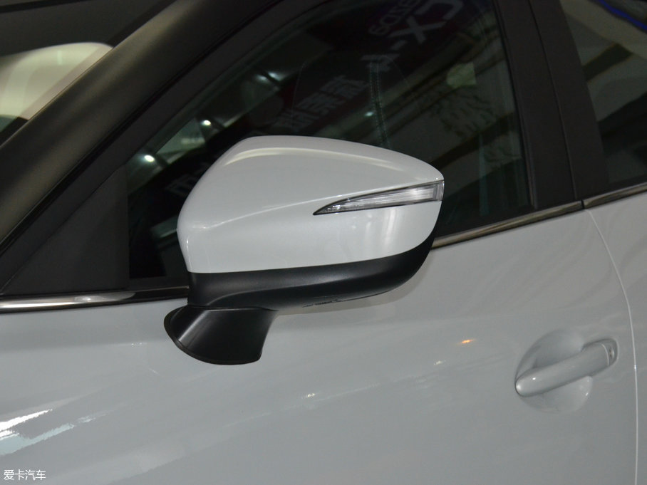 2018ԴCX-4 2.0L ԶƷλ