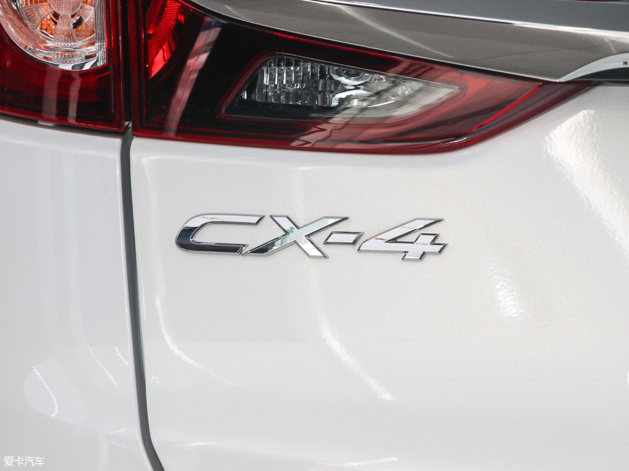 2018ԴCX-4 2.0L ԶƷλ