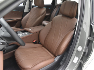 2026�����8������2.0T �ռ�����