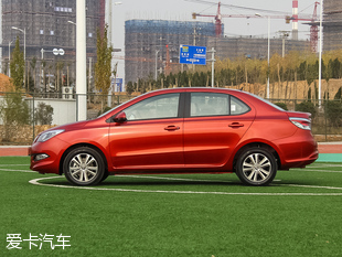奇瑞汽车2015款艾瑞泽3