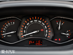 奇瑞汽车2015款艾瑞泽M7