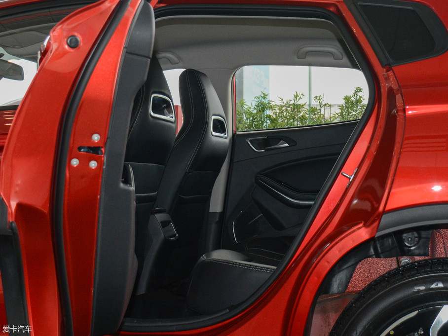 【2018款逍遥试装车_空间座椅_34\/1224张