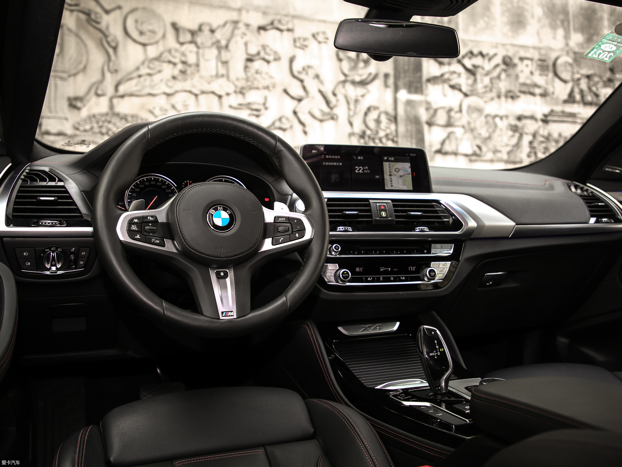 【2019款宝马x4xdrive 30i m运动套装_中控区_12/436张图片】_汽车