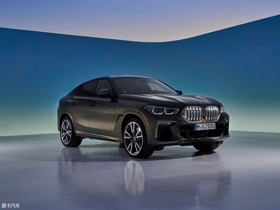 2020X6 M50i