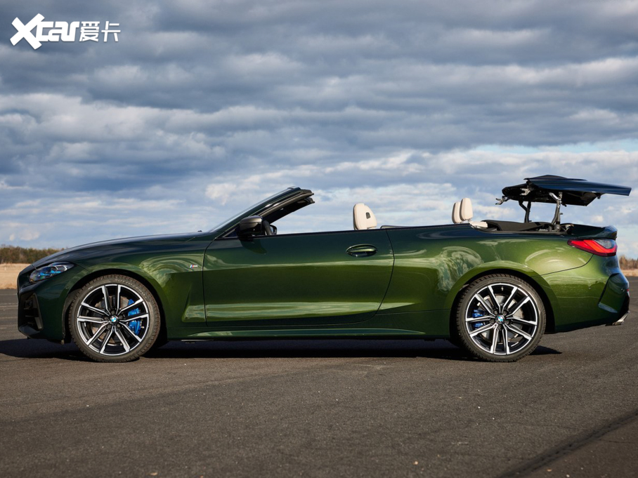 20214ϵ M440i Convertible