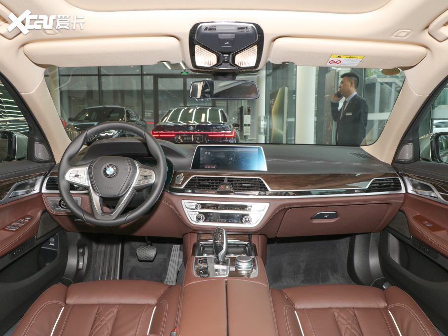2021款宝马7系 730li 豪华套装