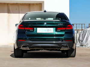 2022Ŀ 540i а M˶װ 	