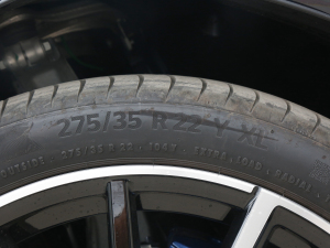 2022款改款二 xDrive40i 尊享型 M运动套装 轮胎尺寸