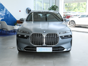 2023xDrive60L װ ǰ