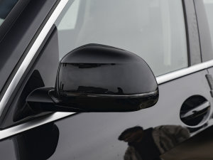 2023款xDrive40i 领先型豪华套装 后视镜