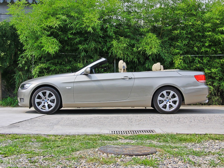 2011款寶馬3系敞篷 330i 敞篷轎跑車