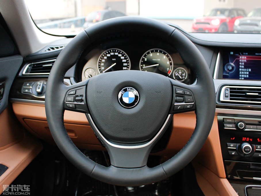 2013款宝马7系730li 领先型