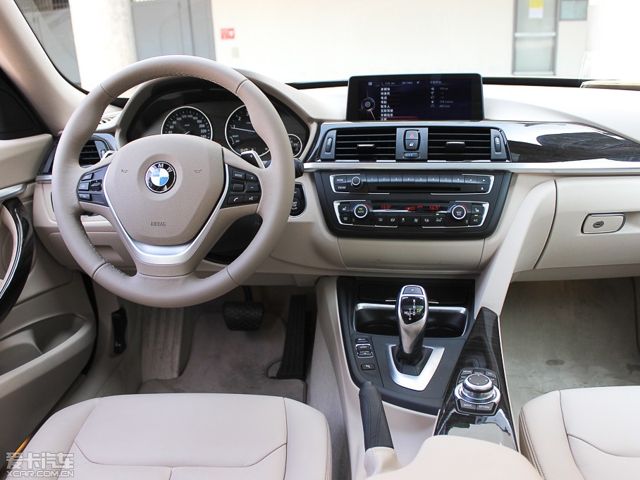 2013款宝马3系gt328i 设计套装型