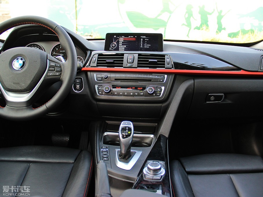 2013款宝马3系gt335i 设计套装型