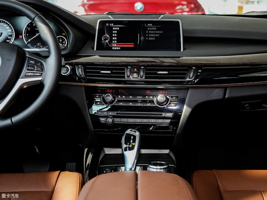 2014款宝马x5xdrive35i 豪华型