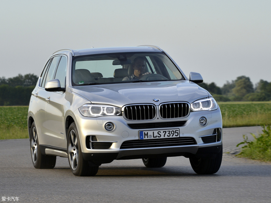 2016款宝马x5混合动力xdrive40e