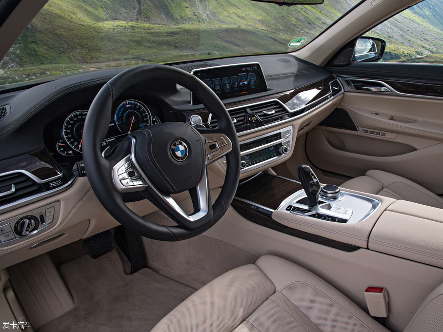 【2017款宝马7系混动740le xdrive_中控区_56/226张图片】_汽车图片