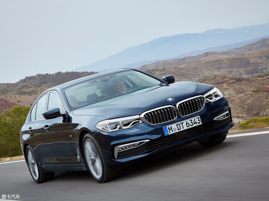 2017款宝马5系四门530d xdrive