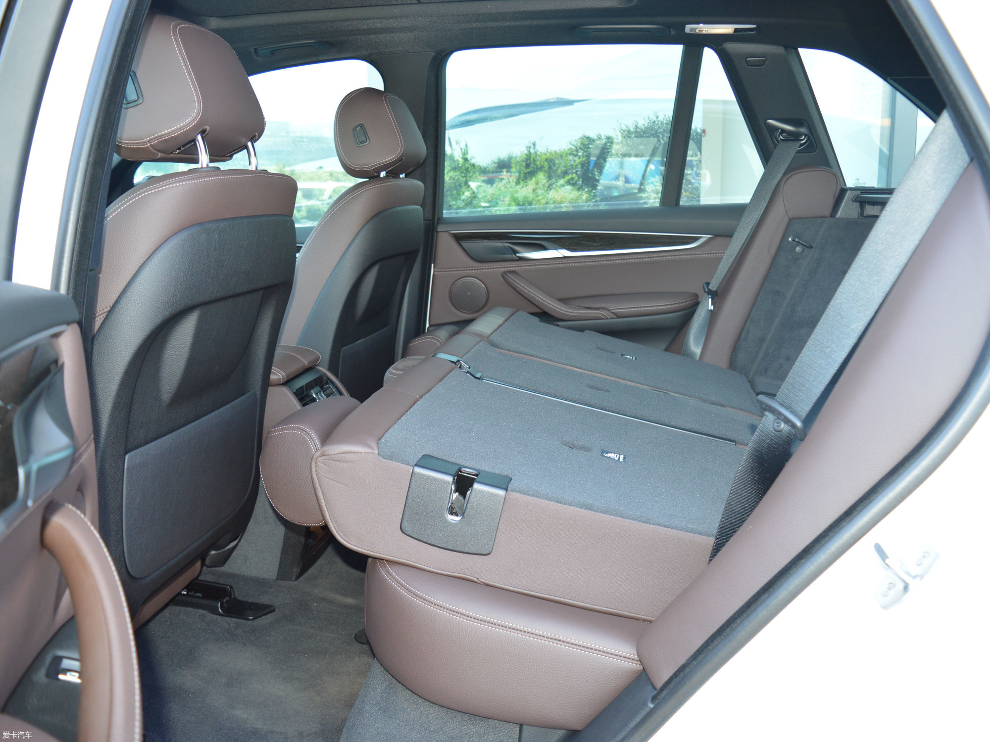 【2017款宝马x5xdrive35i m运动豪华型_空间座椅_6/106张图片】_汽车