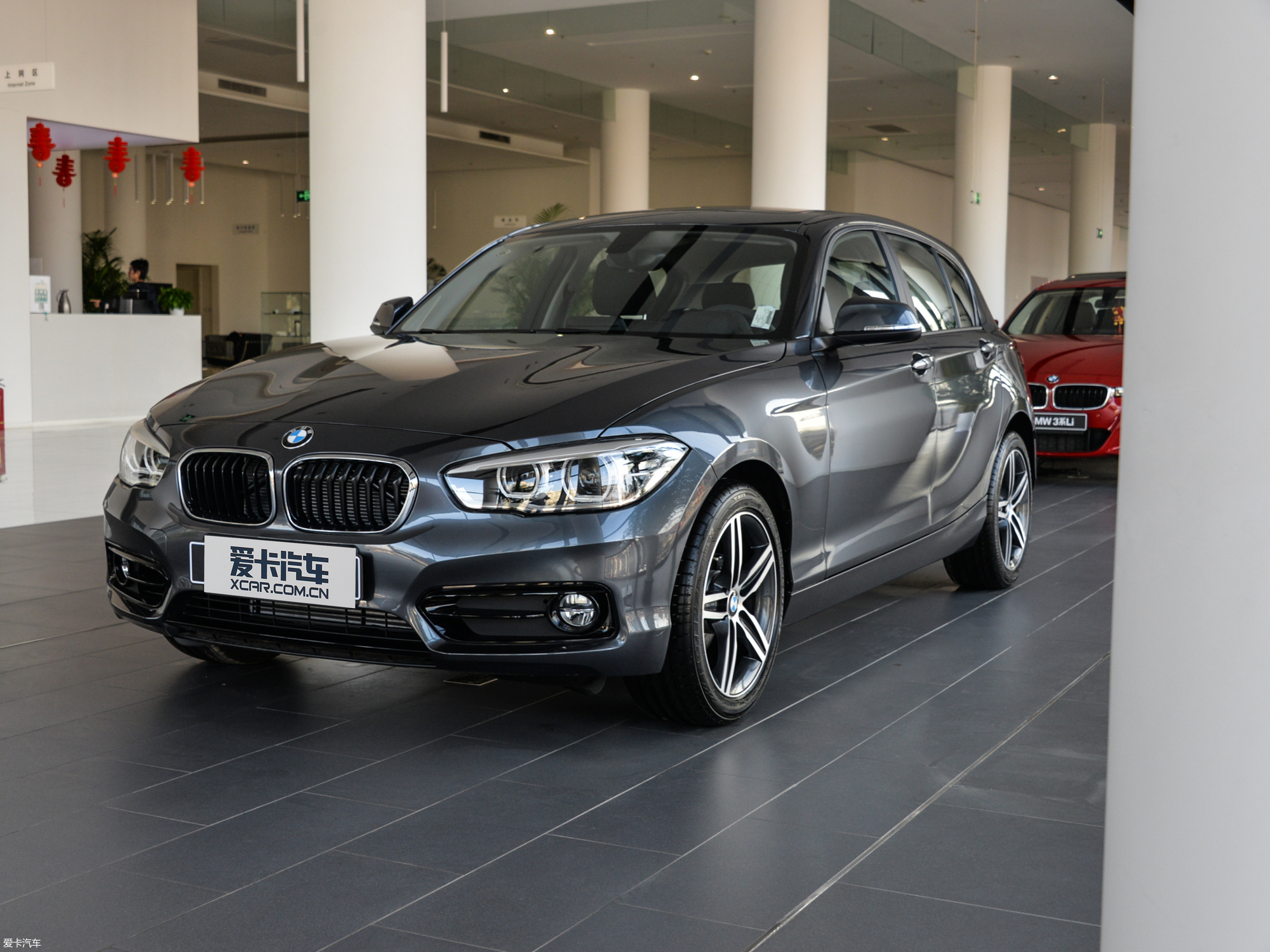 【2018款宝马1系两厢118i 领先型_整体外观_2/795张图片】_汽车图片