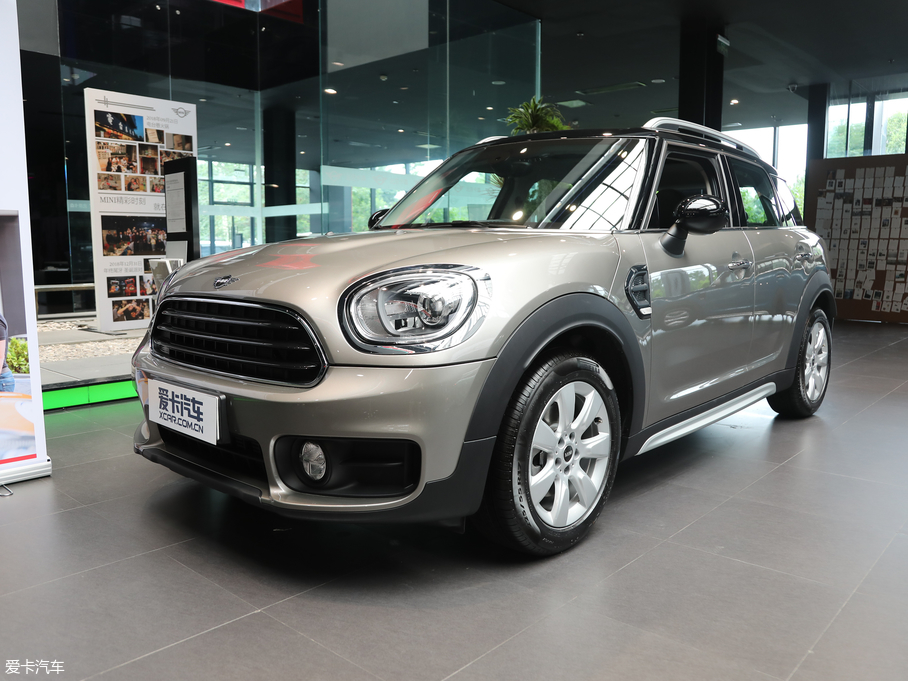 2018MINI COUNTRYMAN 1.5T COOPER ر