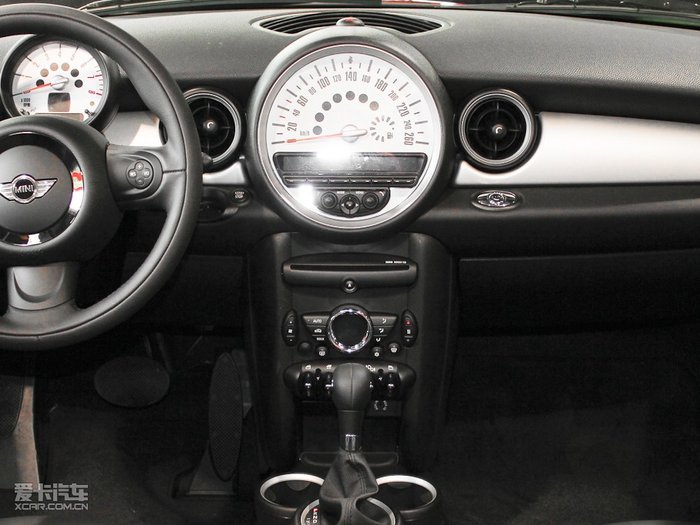 2011MINI CABRIO