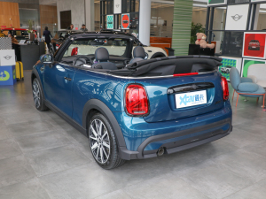 2022Ŀ 1.5T COOPER CABRIO Sidewalk 45