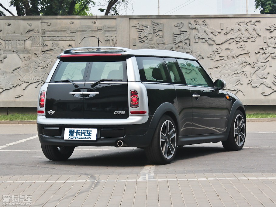 2011MINI CLUBMAN COOPER Excitement