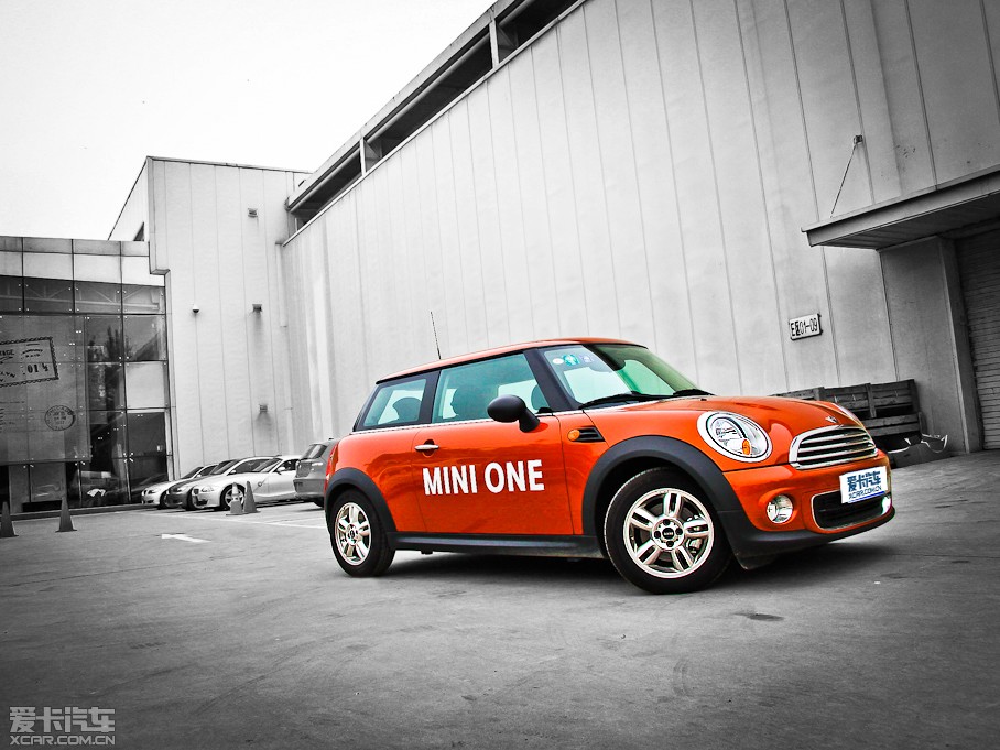 2011MINI ONE