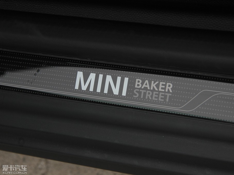 2012MINI COOPER Baker Street