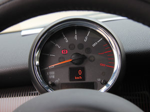 2013MINI CLUBMAN