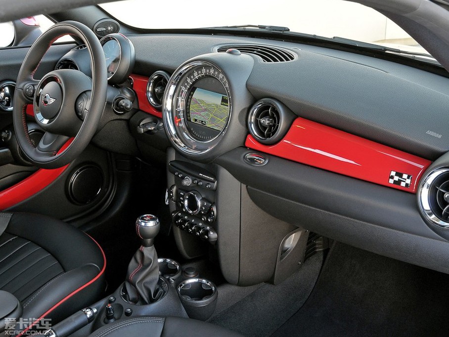 2013MINI JCW COUPE 1.6T