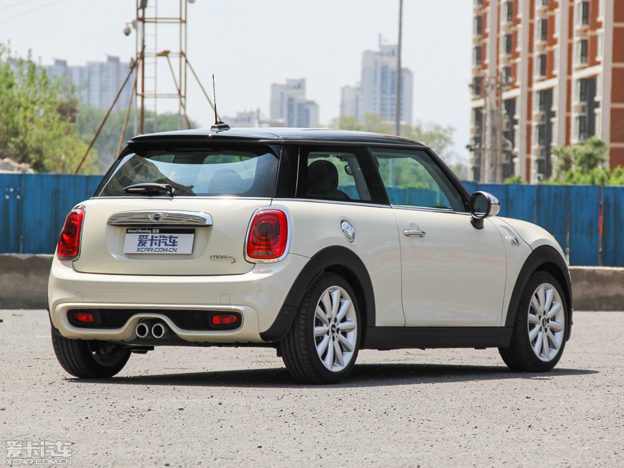 2014MINI 3-DOOR COOPER S Excitement